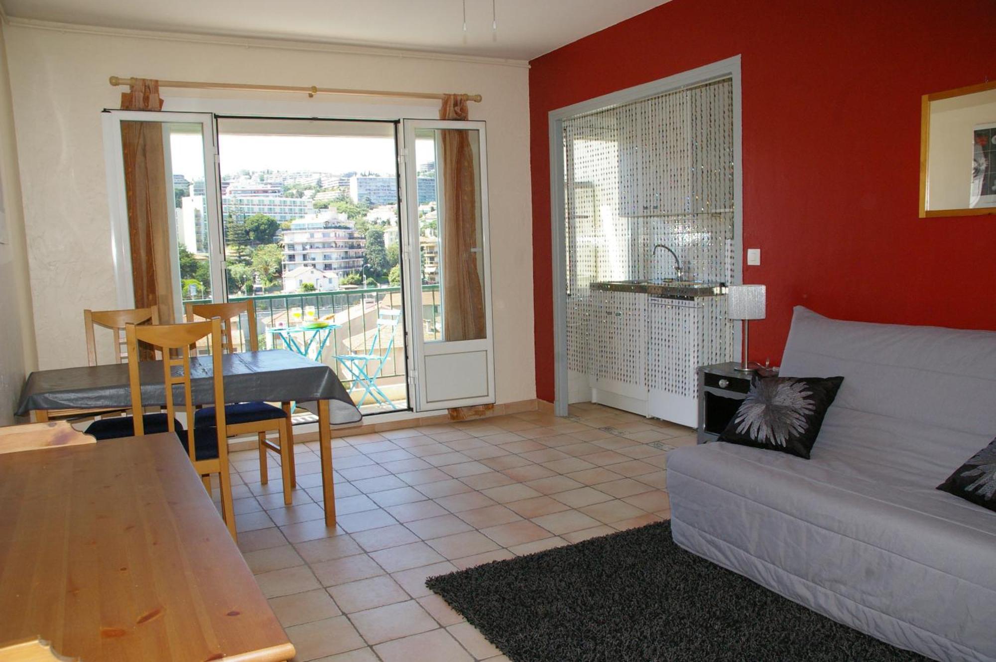 Studiolaprom, Sur La Promenade Des Apartment